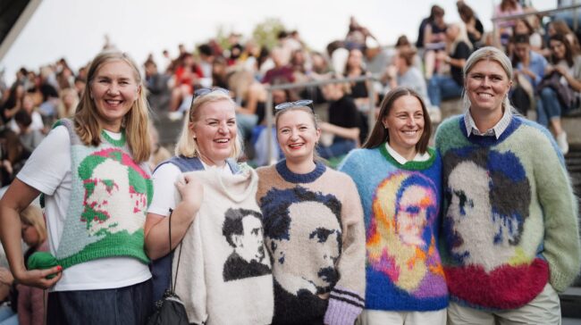 900 Jumpers with Čiurlionis’ Portrait – A Knitting Community’s Birthday Gift to the Artist